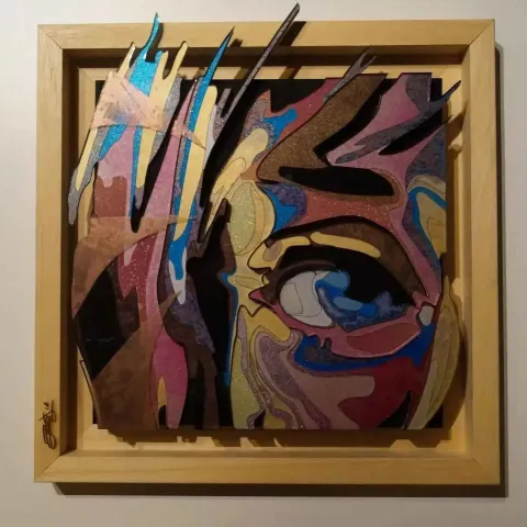 Bu eser EMRE LÜLE tarafından 2014 yılında 20x20 cm ölçülerinde Pleksi tekniği ile yapılmıştır.