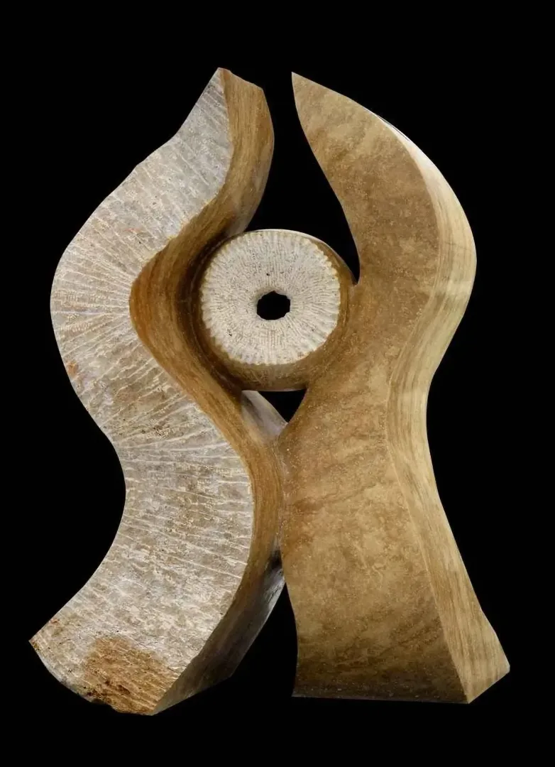 ÇIDAM MELEK — “Birlik ( Çıdam MELEK & Sırma YILDIZ)”, 2014 "Birlik ( Çıdam MELEK & Sırma YILDIZ)" eseri ÇIDAM MELEK tarafından 2014 yılında 120x105x70 cm ölçülerinde Traverten tekniği ile yapılmıştır.
