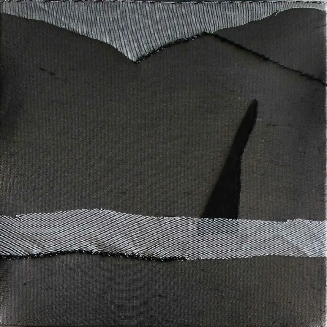 ZEYNEP GÜRAY CAN — “isimsiz”, 2015 "isimsiz" eseri ZEYNEP GÜRAY CAN tarafından 2015 yılında 25x25 cm ölçülerinde Karışık teknik tekniği ile yapılmıştır.