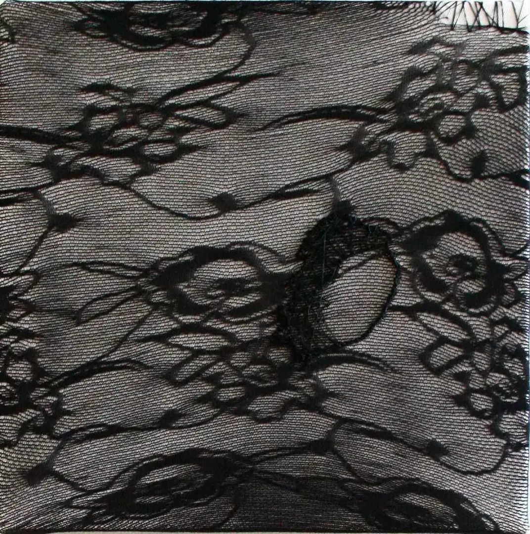 ZEYNEP GÜRAY CAN — “isimsiz”, 2015 "isimsiz" eseri ZEYNEP GÜRAY CAN tarafından 2015 yılında 25x25 cm ölçülerinde Karışık teknik tekniği ile yapılmıştır.