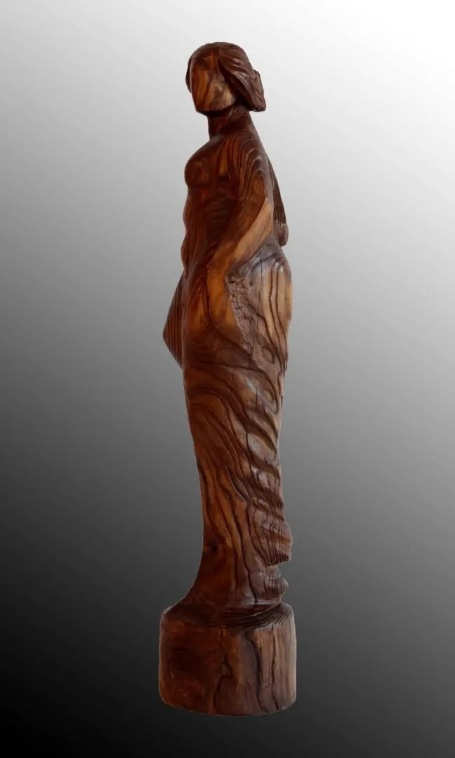 AZİMET KARAMAN — 2016 Bu eser AZİMET KARAMAN tarafından 2016 yılında 82x22x20 cm ölçülerinde Ağaç yontu tekniği ile yapılmıştır.