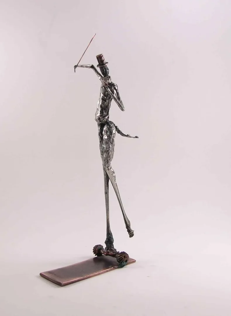 ÖZER AKTAŞ — 2016 Bu eser ÖZER AKTAŞ tarafından 2016 yılında 34x15x11 cm ölçülerinde Demir yontu tekniği ile yapılmıştır.