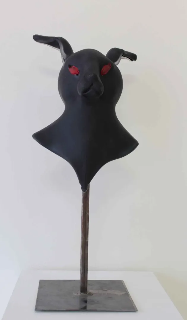 UFUK AKBEY — 2016 Bu eser UFUK AKBEY tarafından 2016 yılında 60x23x19 cm ölçülerinde Sıcak Cam Şekillendirme tekniği ile yapılmıştır.