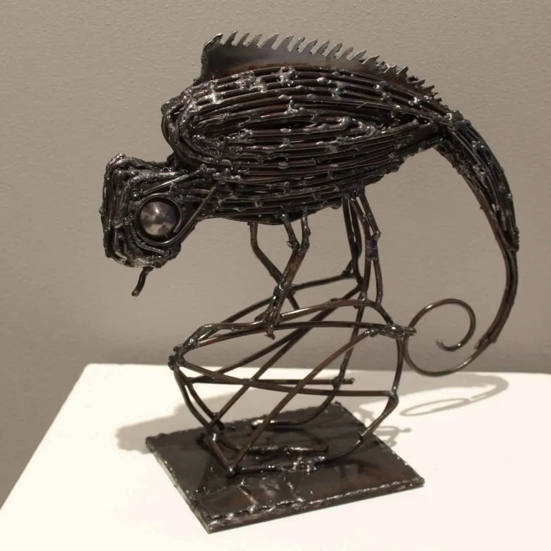 MURAT YILDIRIMÇAKAR — “Bukalemun”, 2016 "Bukalemun" eseri MURAT YILDIRIMÇAKAR tarafından 2016 yılında 28x30x13 cm ölçülerinde Metal tekniği ile yapılmıştır.
