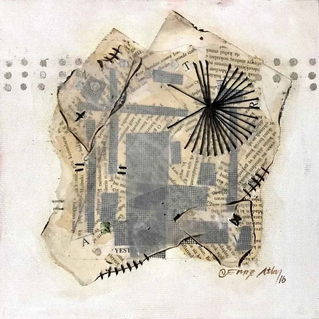 EMRE ATLAN — “isimsiz”, 2016 "isimsiz" eseri EMRE ATLAN tarafından 2016 yılında 25x25 cm ölçülerinde Tuval üzeri karışık teknik tekniği ile yapılmıştır.