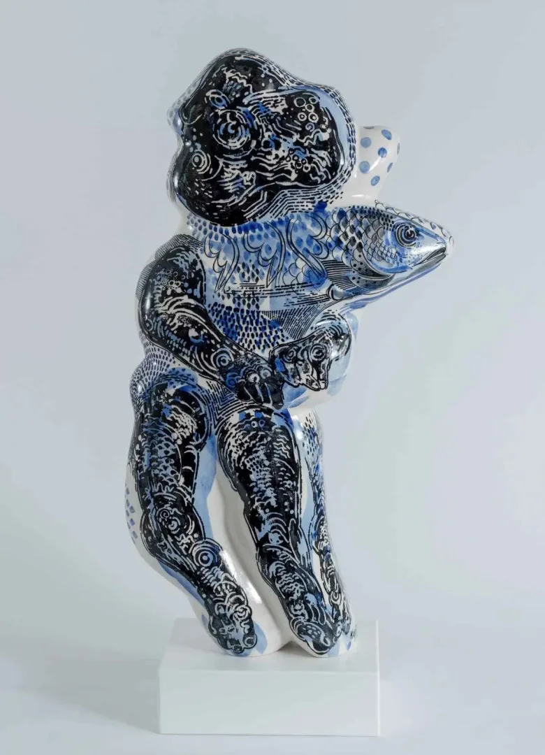 SEMİH KAPLAN — “Nereus”, 2016 "Nereus" eseri SEMİH KAPLAN tarafından 2016 yılında 55x27x13 cm ölçülerinde Seramik tekniği ile yapılmıştır.