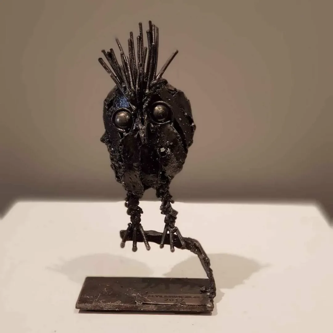 MURAT YILDIRIMÇAKAR — “isimsiz”, 2017 "isimsiz" eseri MURAT YILDIRIMÇAKAR tarafından 2017 yılında Metal tekniği ile yapılmıştır.