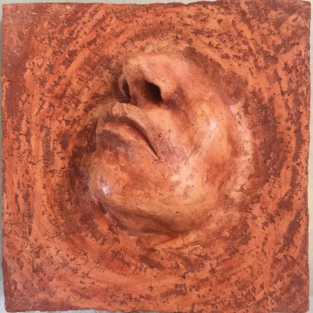 BERKAY BAYRAM — “isimsiz”, 2017 "isimsiz" eseri BERKAY BAYRAM tarafından 2017 yılında 25x25 cm ölçülerinde Seramik tekniği ile yapılmıştır.