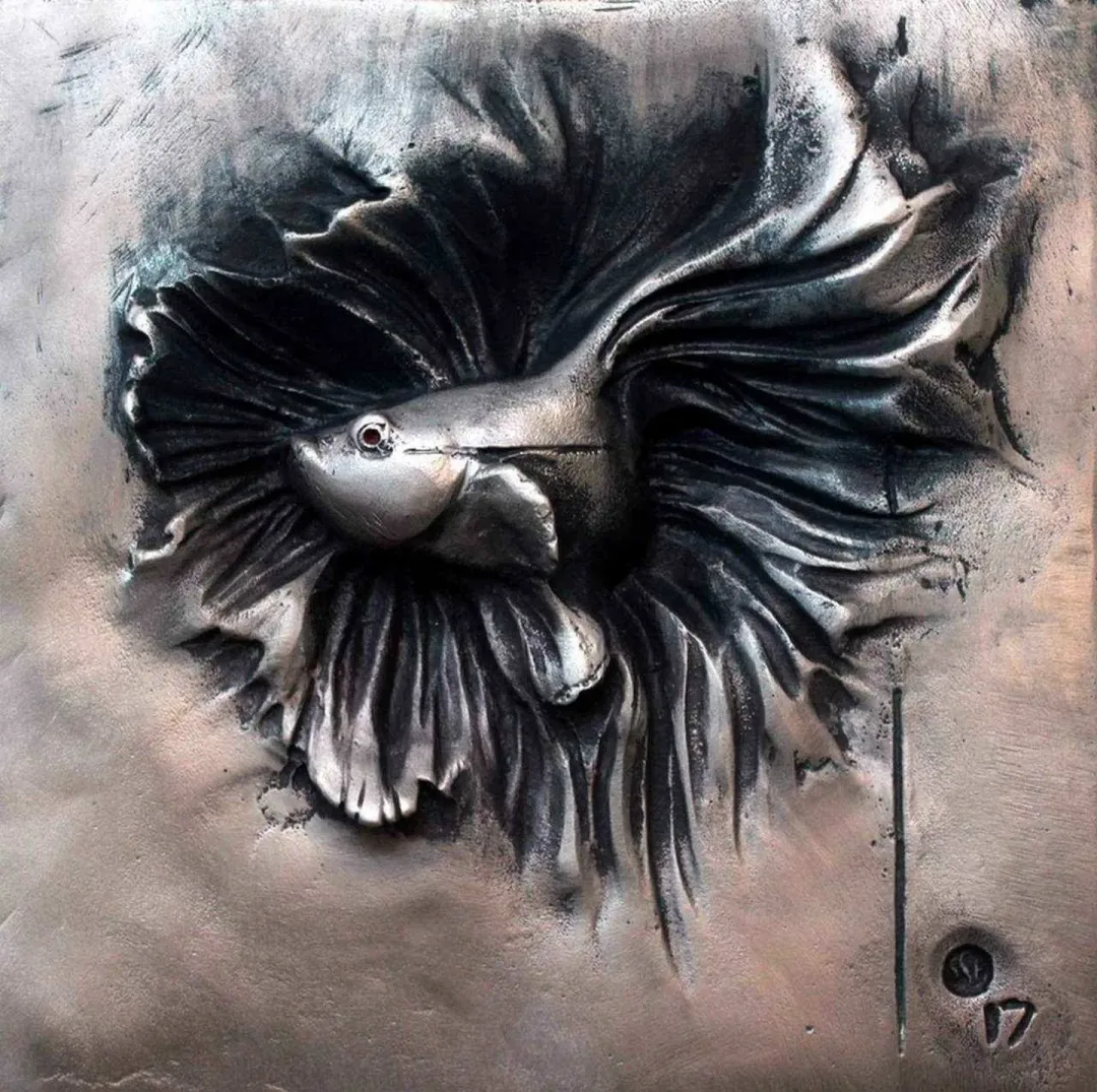 SERKAN SUPHİ ERTUĞRUL — “isimsiz”, 2017 "isimsiz" eseri SERKAN SUPHİ ERTUĞRUL tarafından 2017 yılında 25x25 cm ölçülerinde Alüminyum Döküm tekniği ile yapılmıştır.