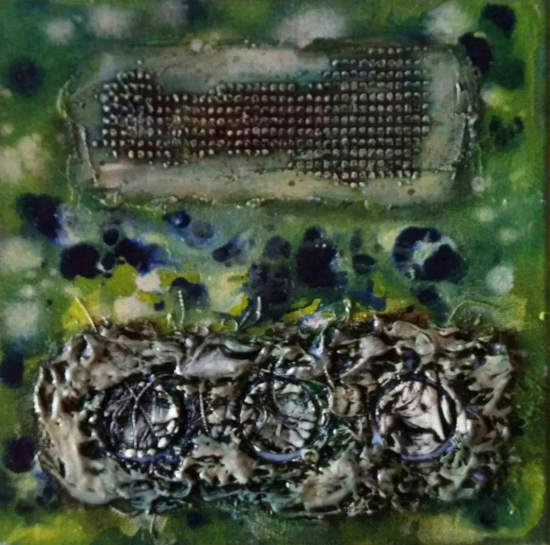 EMRE ATLAN — “isimsiz”, 2017 "isimsiz" eseri EMRE ATLAN tarafından 2017 yılında 25x25 cm ölçülerinde Tuval üzeri karışık teknik tekniği ile yapılmıştır.