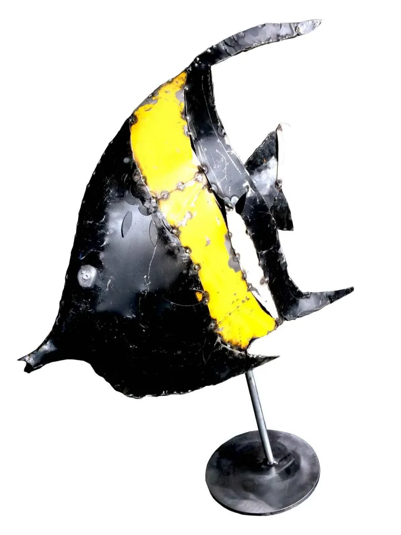 ASAF ERDEMLİ — “Balık” "Balık" eseri ASAF ERDEMLİ tarafından 65x55x15 cm ölçülerinde Hurda Metal, Kaynak tekniği ile yapılmıştır.