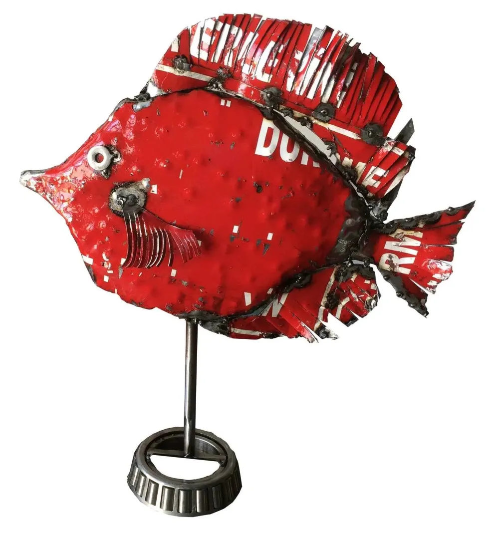 ASAF ERDEMLİ — “Balık” "Balık" eseri ASAF ERDEMLİ tarafından 35x30x10 cm ölçülerinde Hurda Metal, Kaynak tekniği ile yapılmıştır.