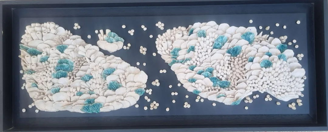 ELİF NURAN YAŞAROL — “isimsiz”, 2024 "isimsiz" eseri ELİF NURAN YAŞAROL tarafından 2024 yılında 39x89x10 cm ölçülerinde Seramik, Elle Şekillendirme tekniği ile yapılmıştır.