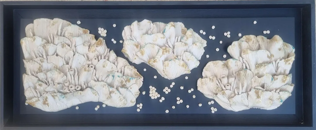 ELİF NURAN YAŞAROL — “isimsiz”, 2024 "isimsiz" eseri ELİF NURAN YAŞAROL tarafından 2024 yılında 39x89x10 cm ölçülerinde Seramik, Elle Şekillendirme tekniği ile yapılmıştır.
