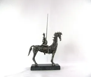 ÖZER AKTAŞ tarafından 2024 yılında 26x35x8 cm ölçülerinde Metal Yontu tekniği ile yapılmıştır.