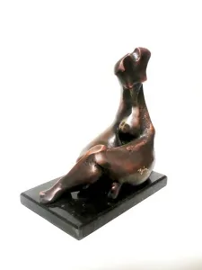 AZİMET KARAMAN tarafından 2020 yılında 25x14x23 cm ölçülerinde Bronz tekniği ile yapılmıştır.