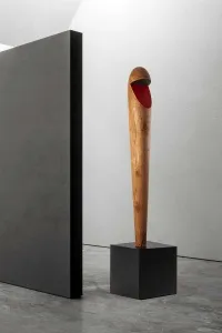 AHMET YİĞİDER tarafından 2023 yılında 186x40x40 cm ölçülerinde Karaağaç, yağ, pigment, mdf tekniği ile yapılmıştır.