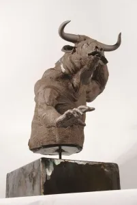 BUĞRA ÖZER tarafından 2019 yılında 55x32x42 cm ölçülerinde Stoneware Kil, Serbest elle Şekillendirme 1250°C tekniği ile yapılmıştır.