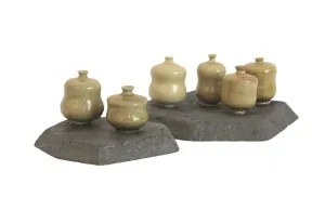 HASAN İN tarafından 2013 yılında 7x6,8x7,9x7,10x5,8x7,8x6 cm ölçülerinde Seramik tekniği ile yapılmıştır.