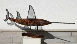 SERKAN ERKOÇ tarafından 2020 yılında 71x171x57 cm ölçülerinde Ahşap+Metal tekniği ile yapılmıştır.