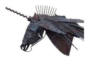 RIFAT KOÇAK tarafından 100x115x50 cm ölçülerinde Hurda metal tekniği ile yapılmıştır.