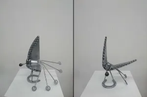 DOĞAN KARAKILIÇ tarafından 2022 yılında 36x30x37 cm ölçülerinde Metal tekniği ile yapılmıştır.